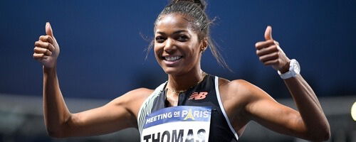 Gabby Thomas giving a thumbs up