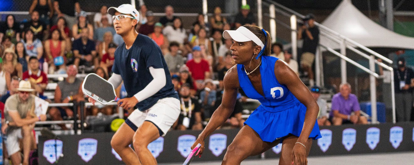 Hurricane Tyra Black and Augie Ge competing for the Dallas Flash.