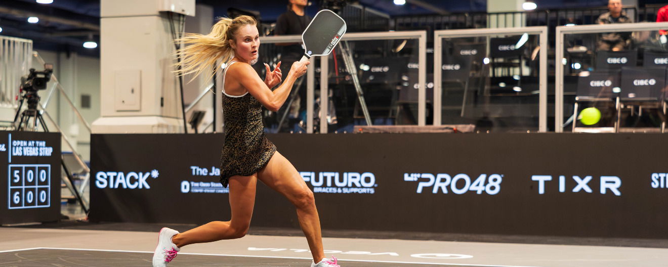 Layne Sleeth hitting a pickleball forehand.