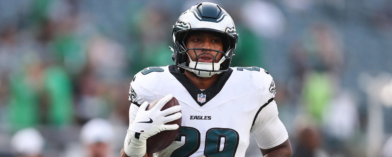 AJ Dillon on the field for the Philadelphia Eagles.