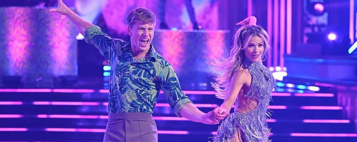 Robert Irwin and Whitney Carson dancing.