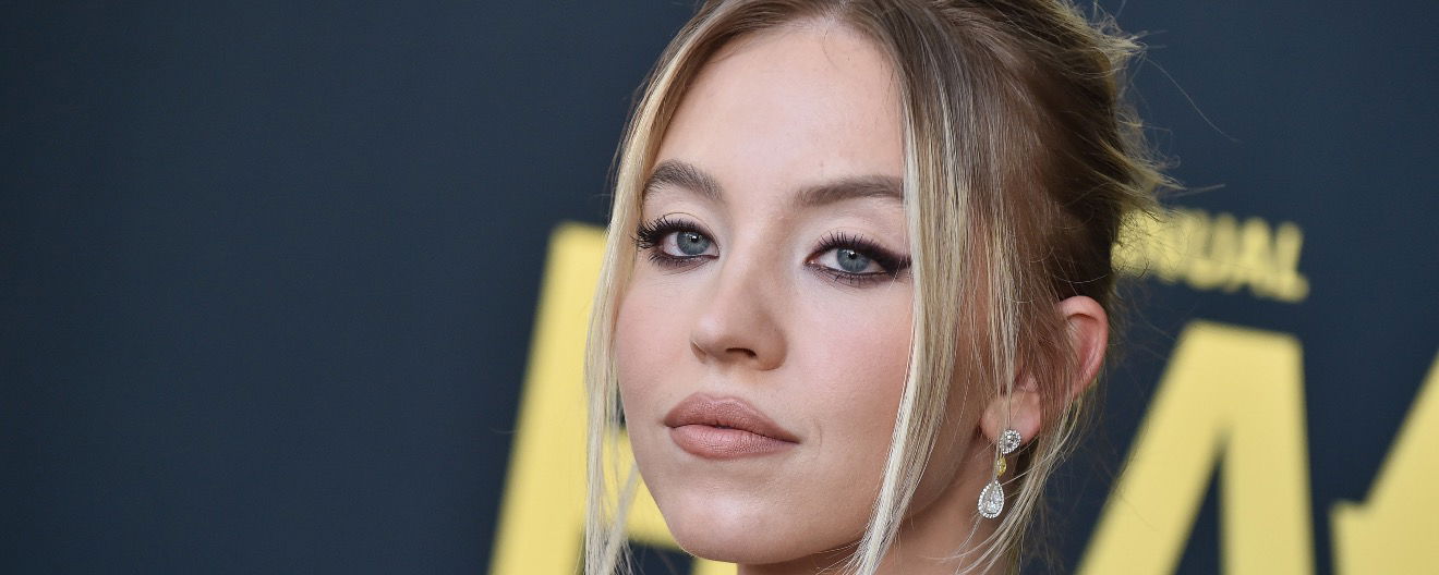 Sydney Sweeney attending an award show in California.