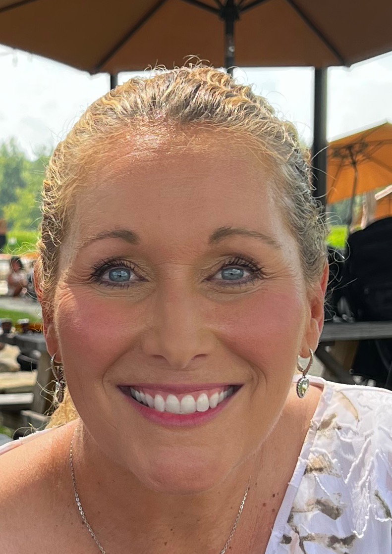 Jennifer  Collins 