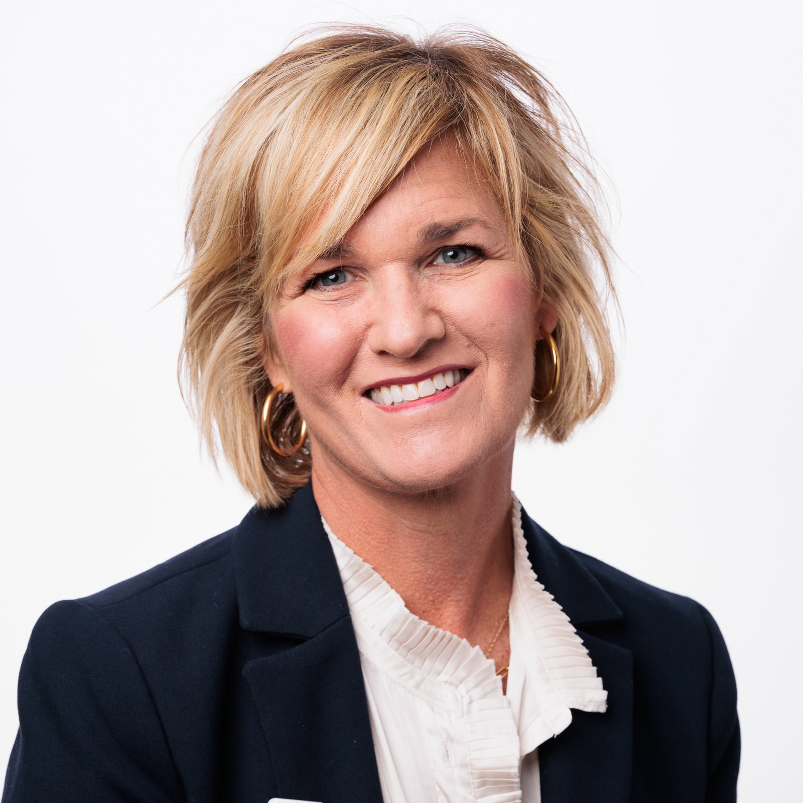 Lori  Tenhundfeld 
