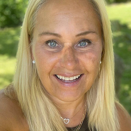 Tanya  Koons 