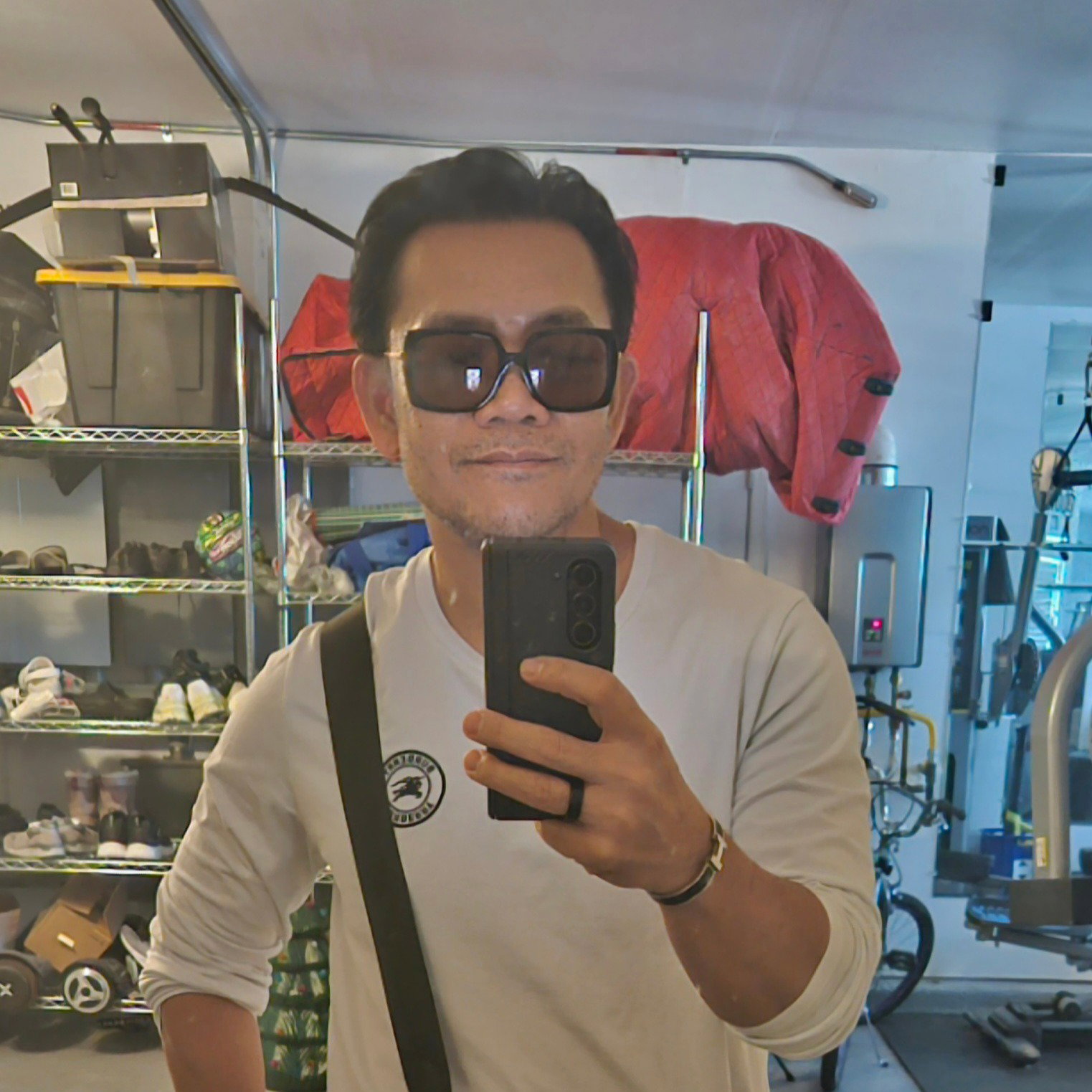 Andy  Poomsan 