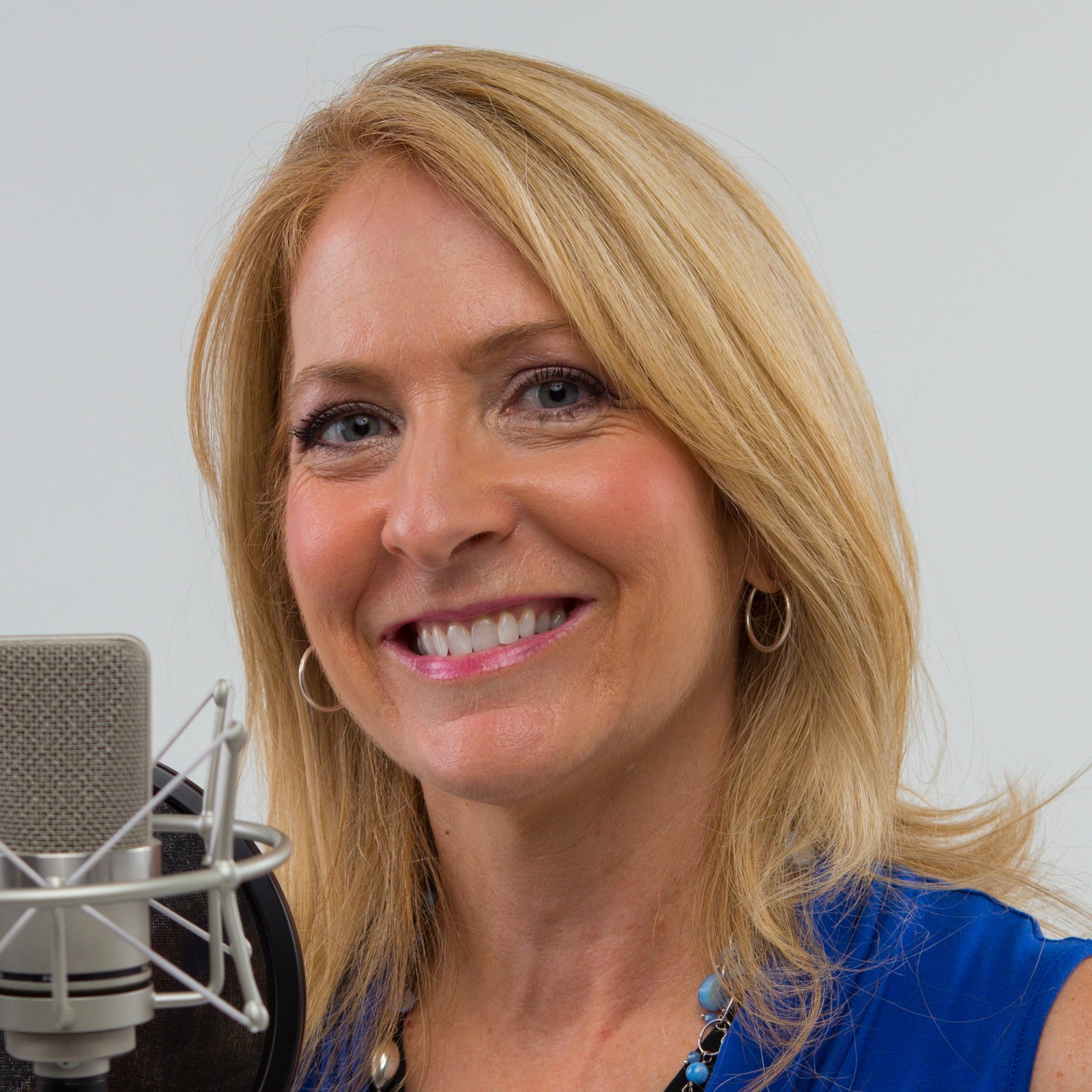 Debbie  Grattan 