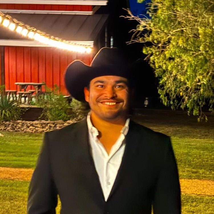 Andrew  Avila 