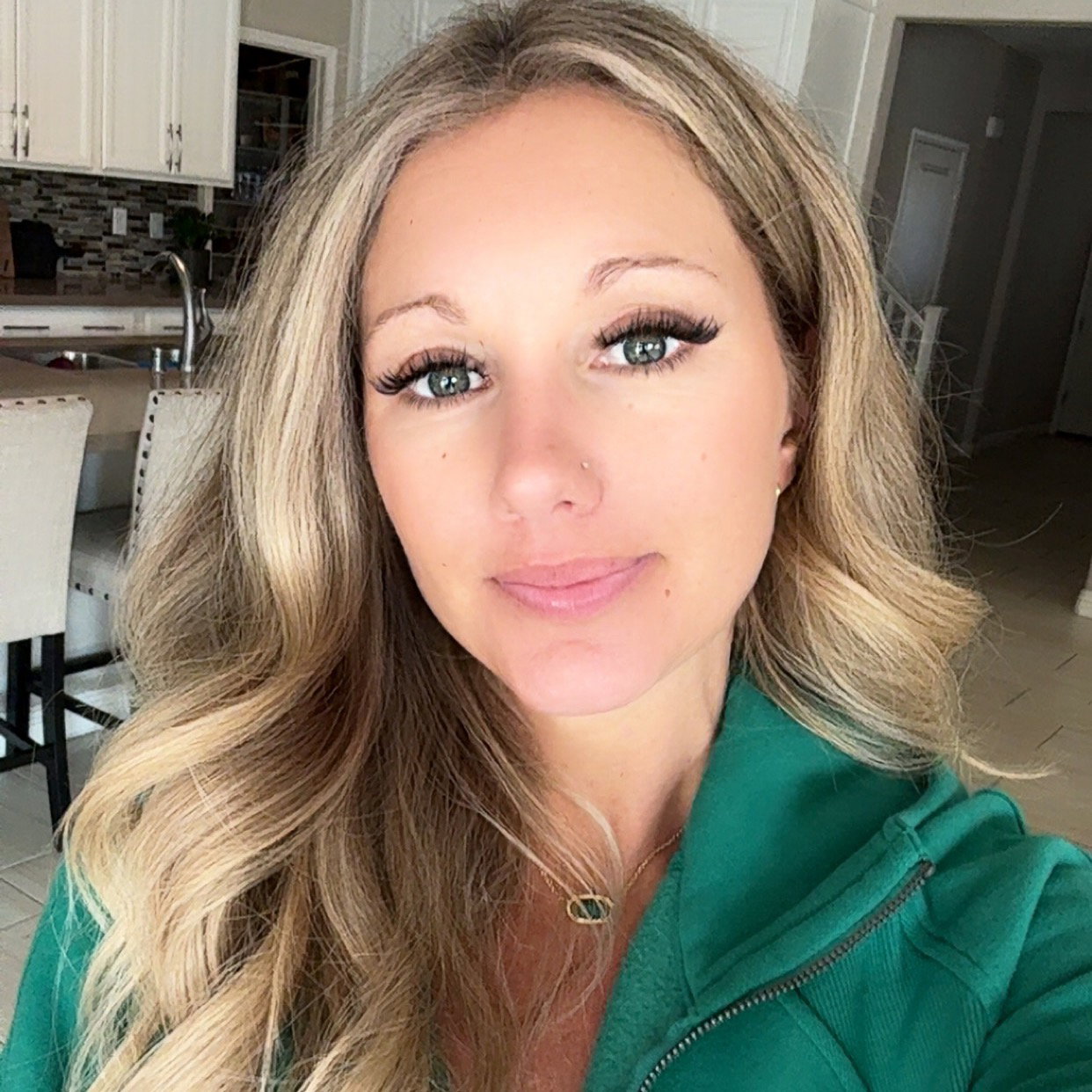 Melissa  Mayhew 