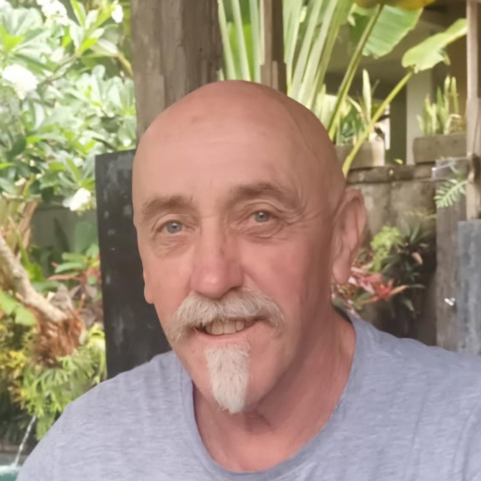 Mick  D'Arcy 