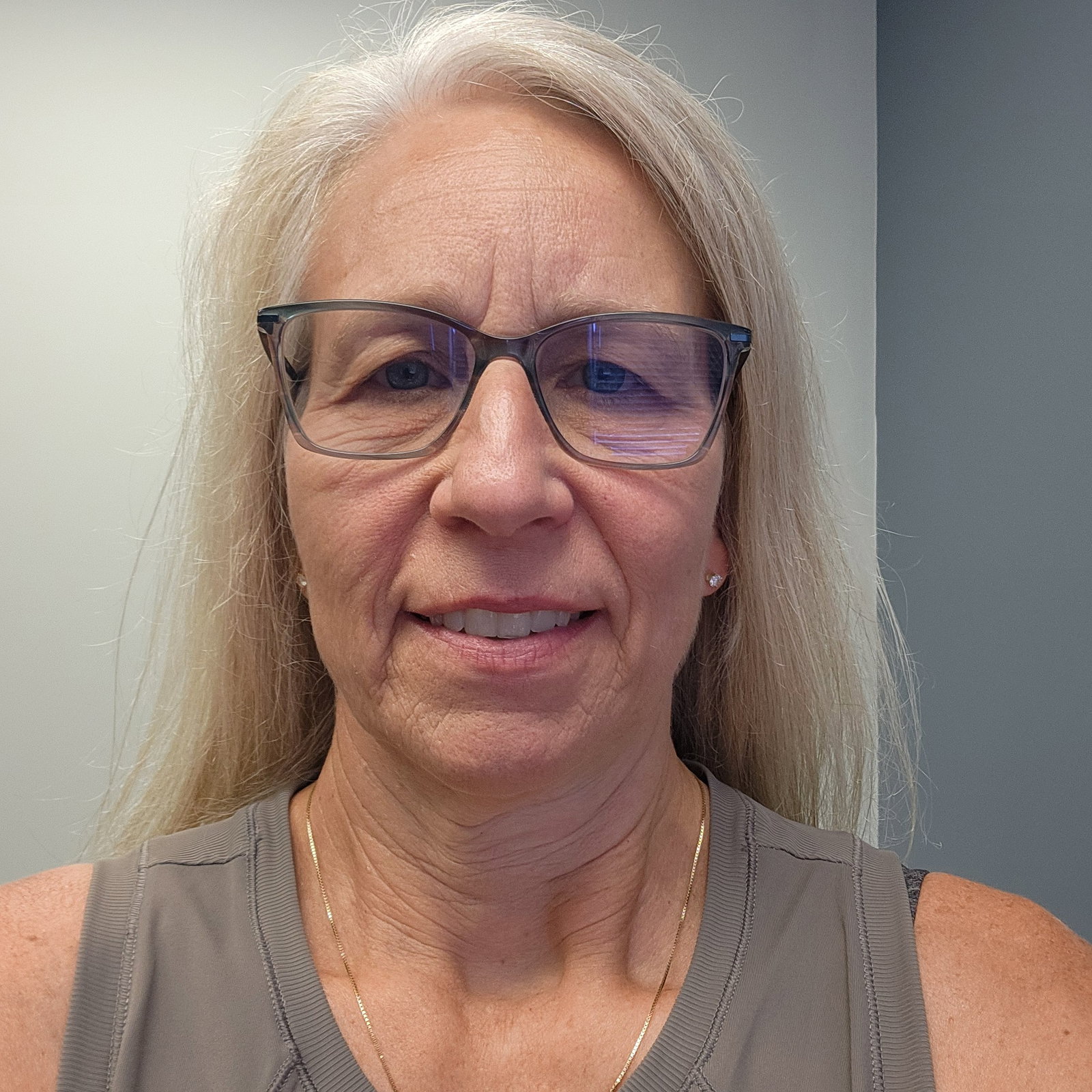 Lori  Lobbestael 