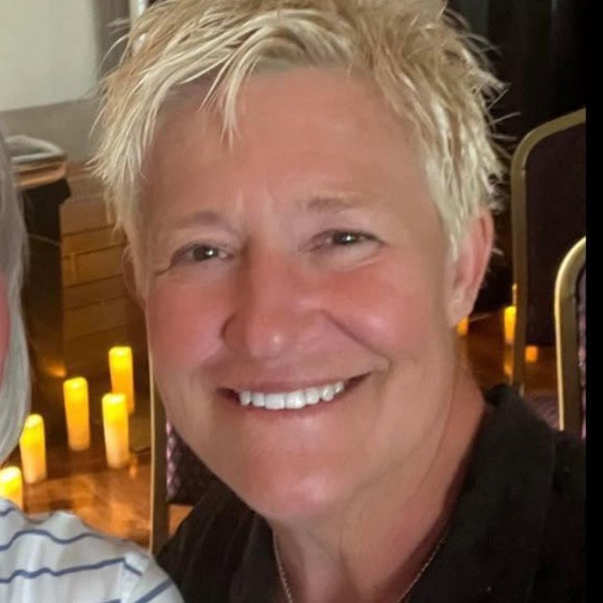 Laura  Cramer 