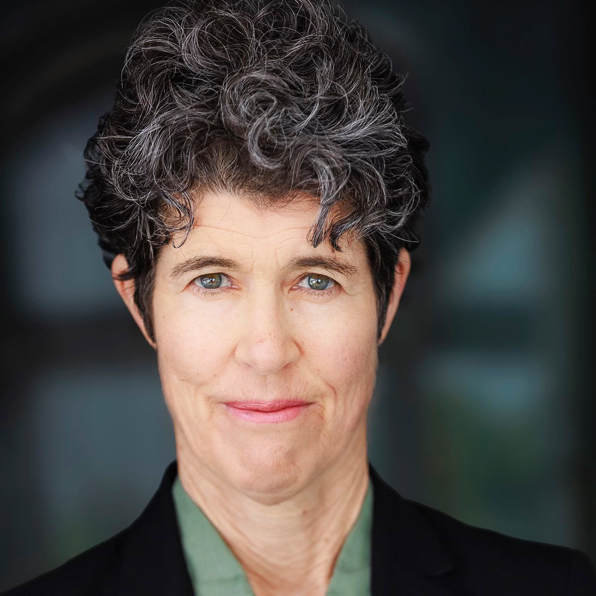 Carrie  Gibson 