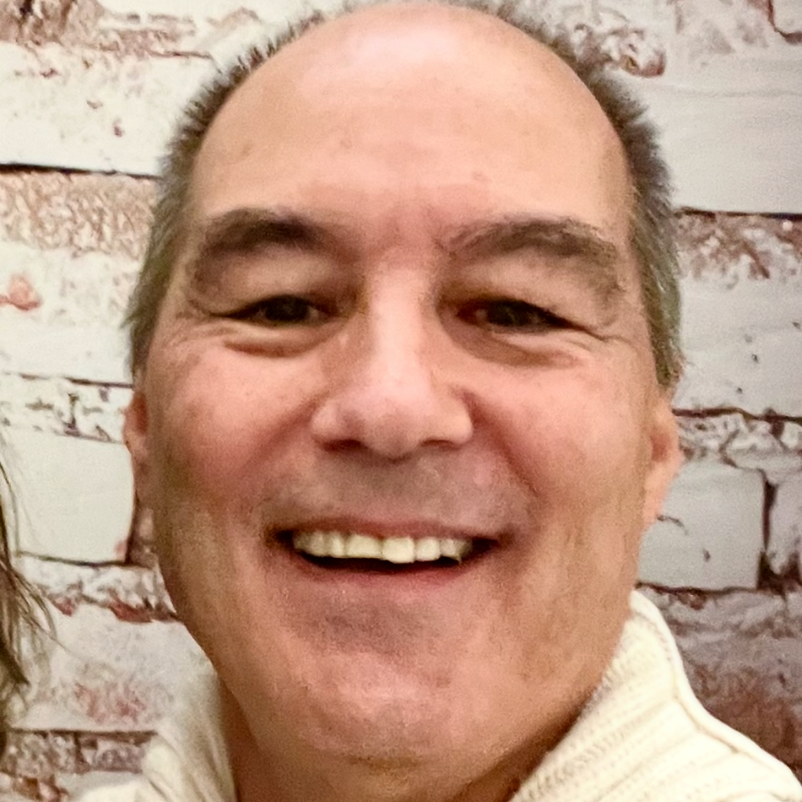 Victor  Moreno 