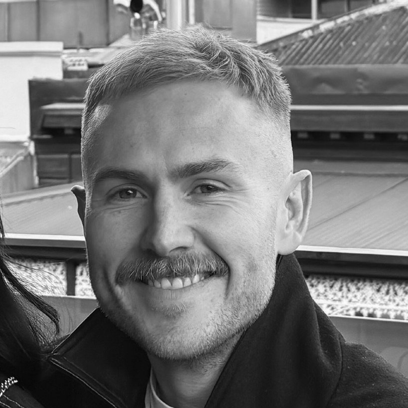 Jono  Hill 