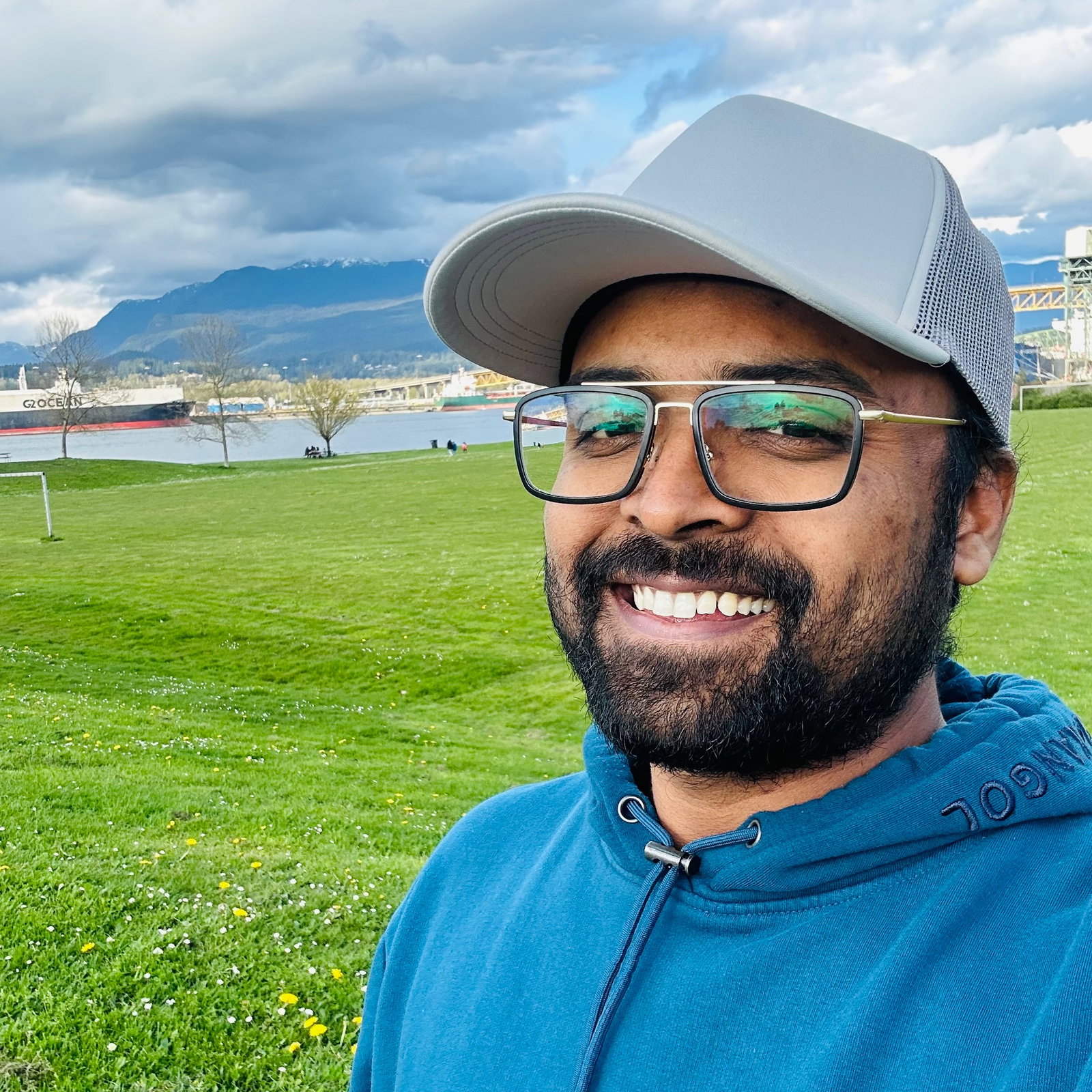 Vamsi  Dasari 