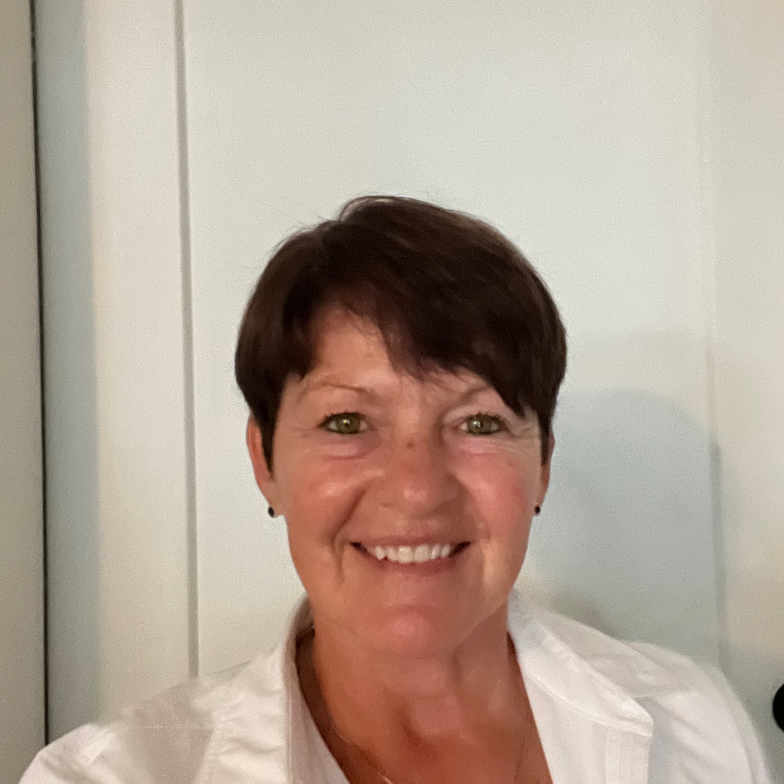 Sue  McKerracher 