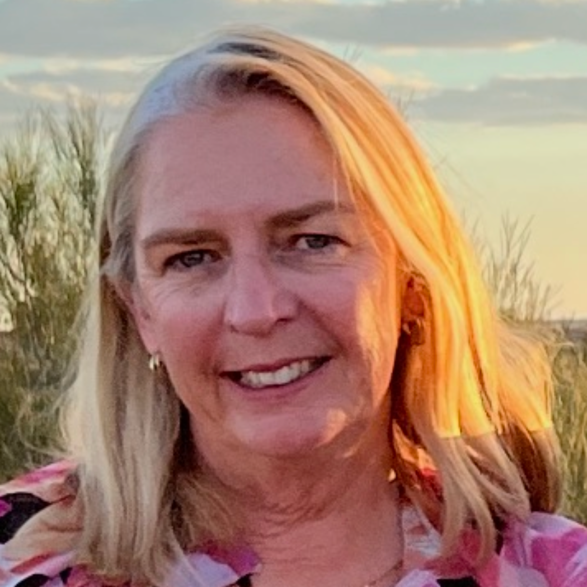 Donna  Pye 