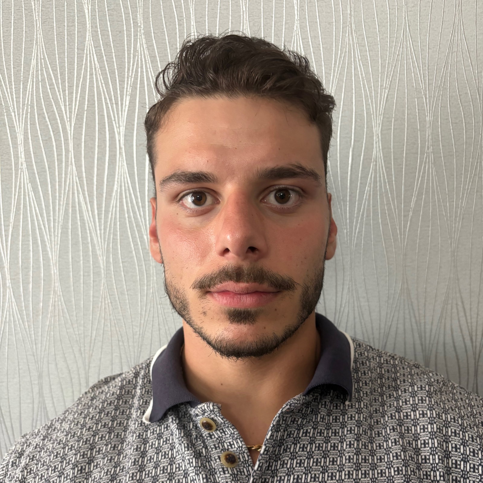 Alex  Nicolaides 