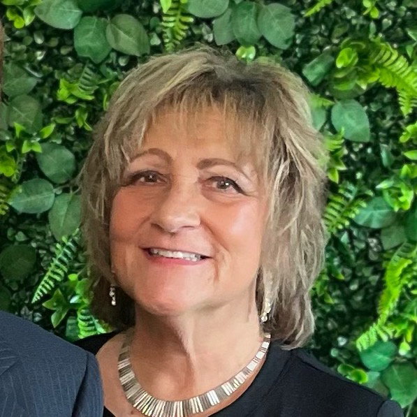Paula  Schlosser 