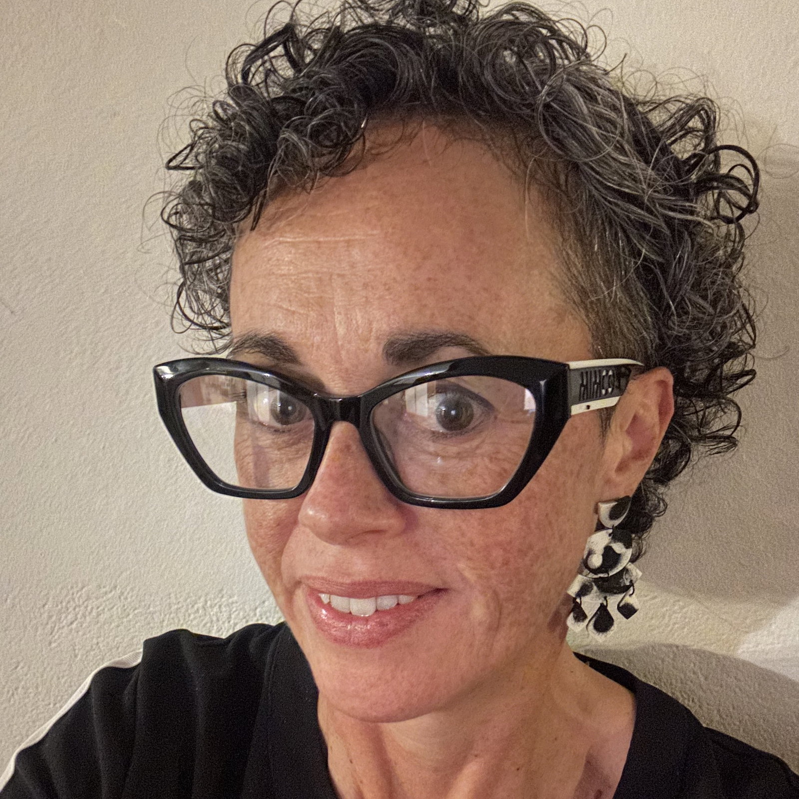 Melodie  van Dinther-Wilson
