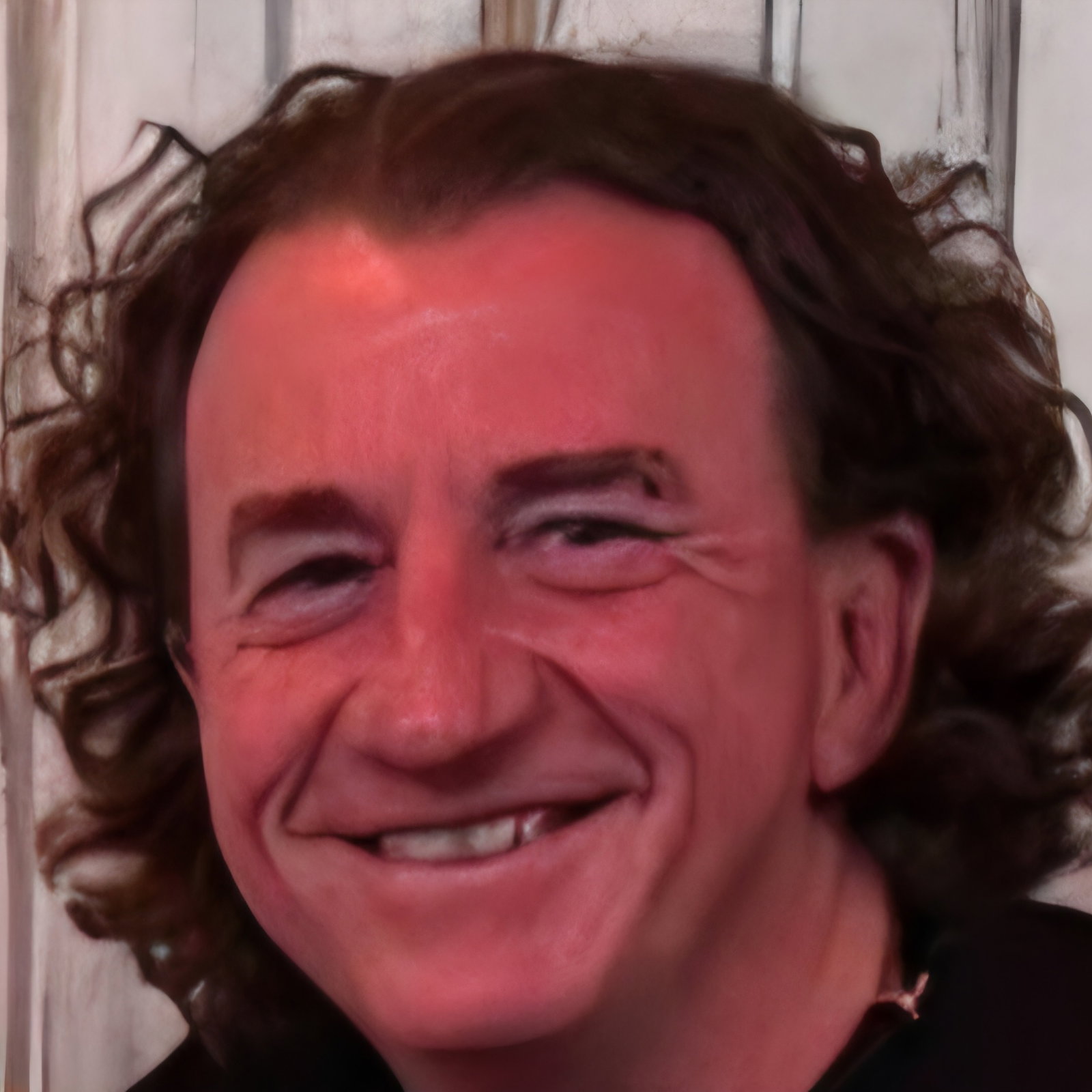 Richie  Mills 