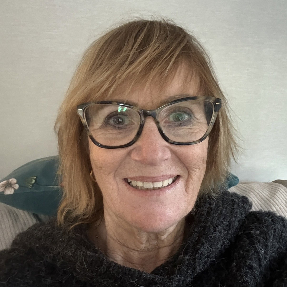 Claire  Newton 