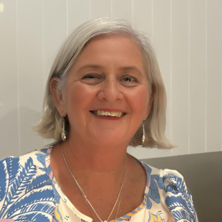Liza  Blyth 