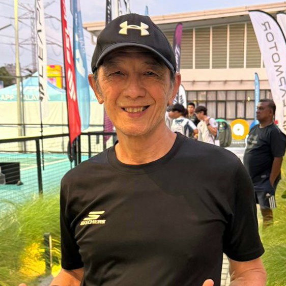Steven  Chia 