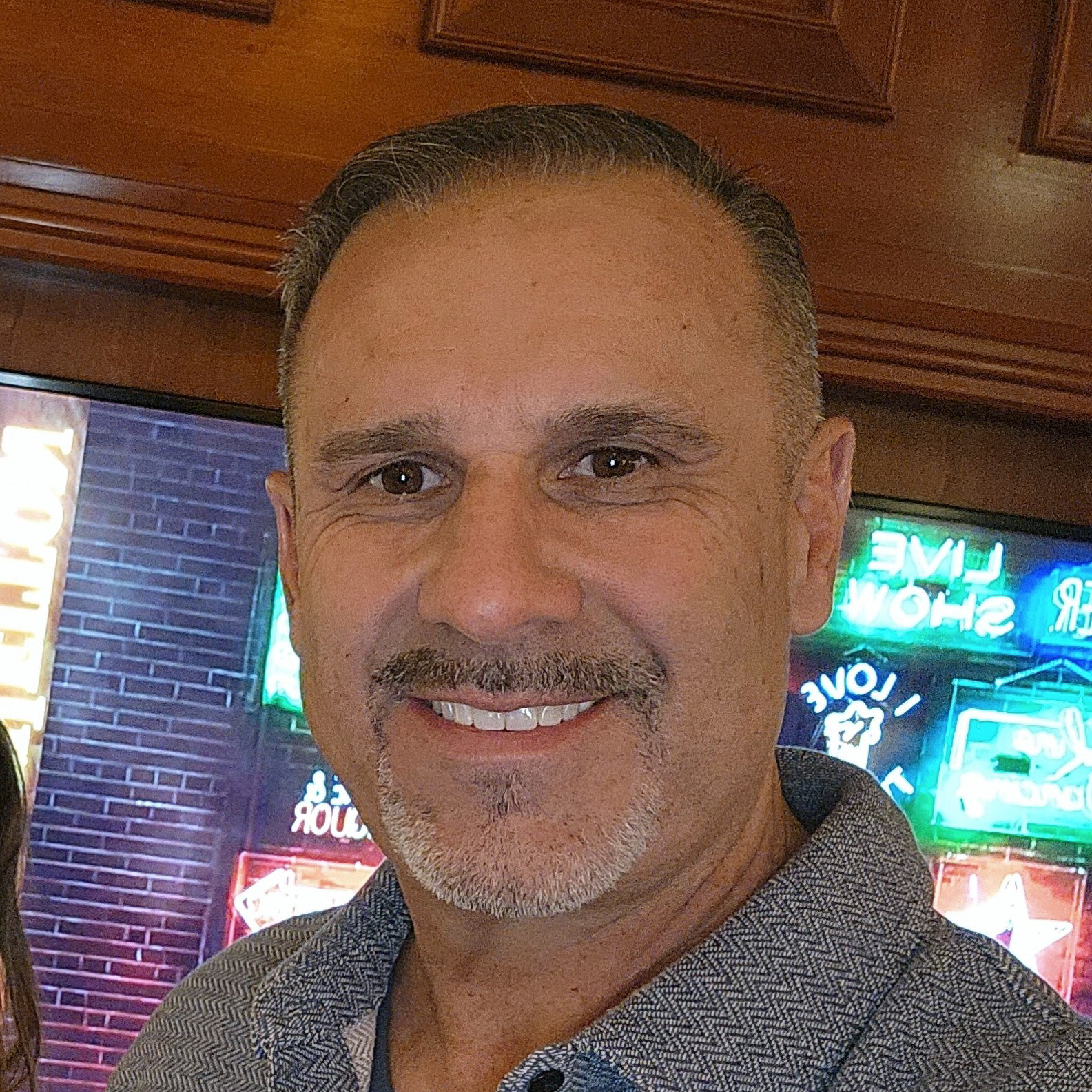 Victor  Roberts 