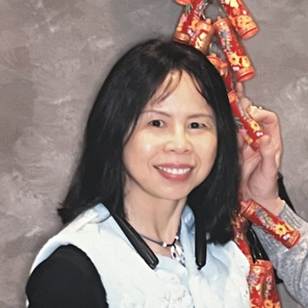 Cindy  He 