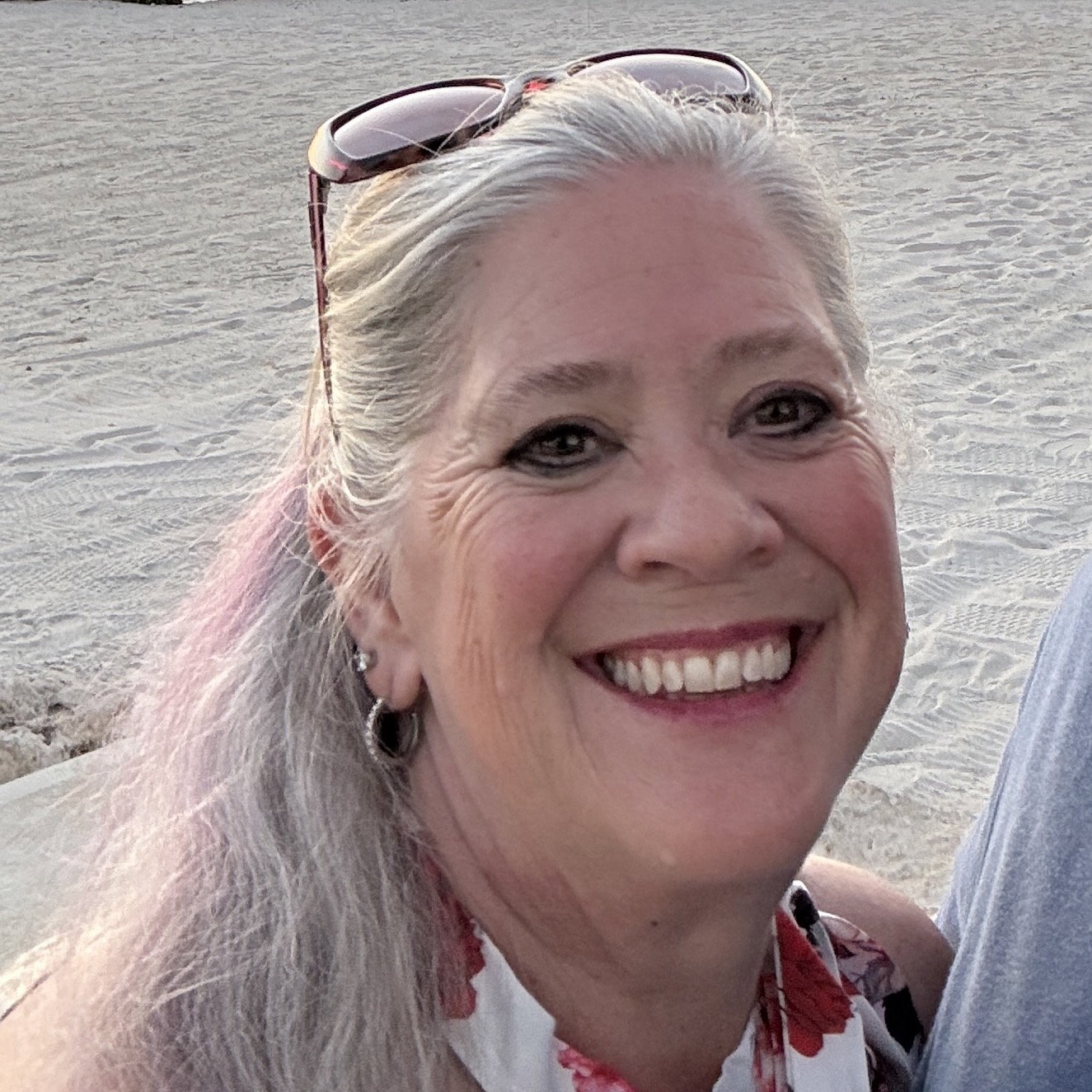 Theresa  Wynen 