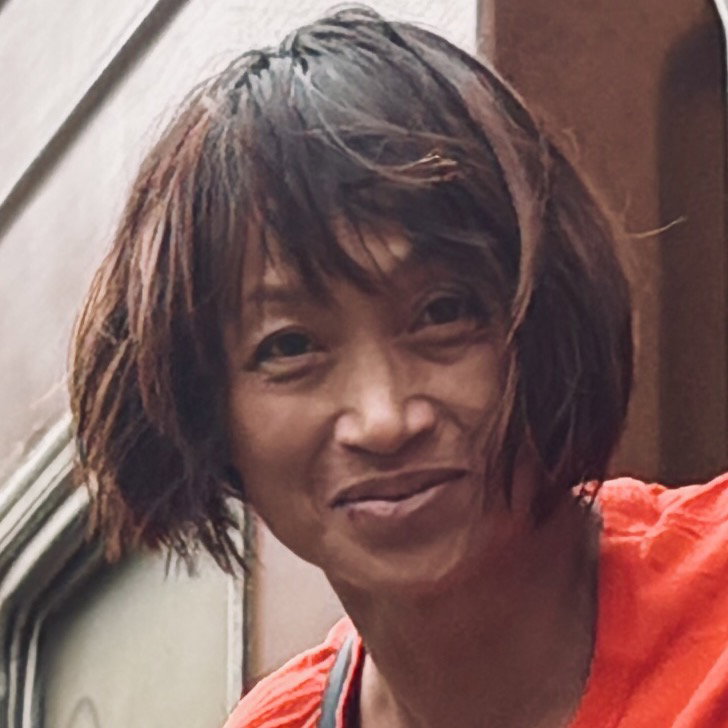 Huyen  Dao 