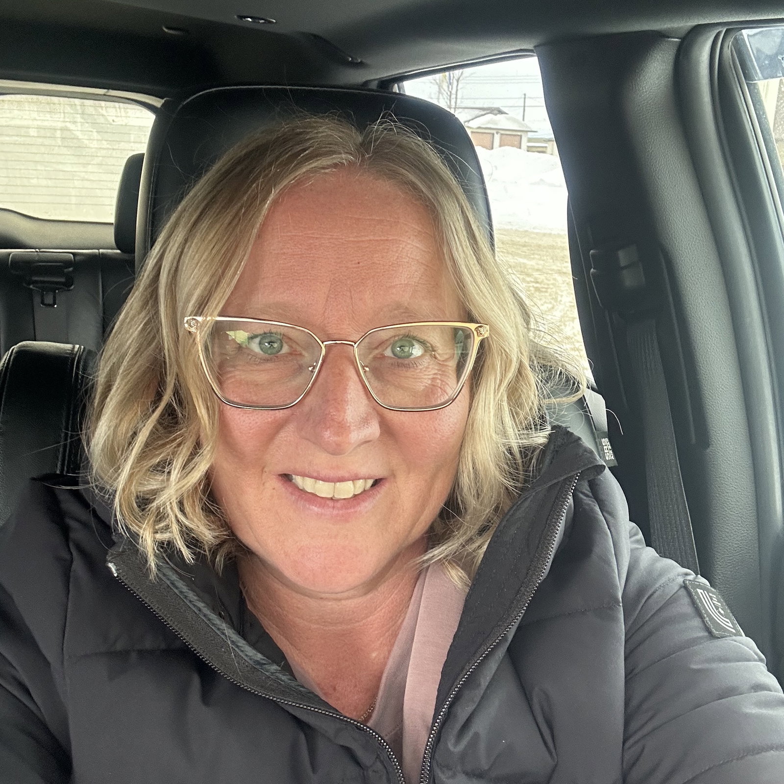 Tina  Derksen 