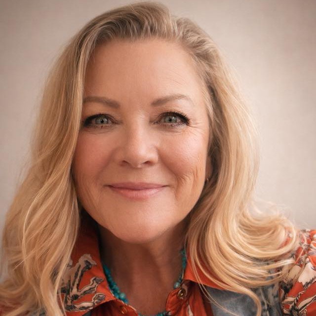 Traci  Strale 
