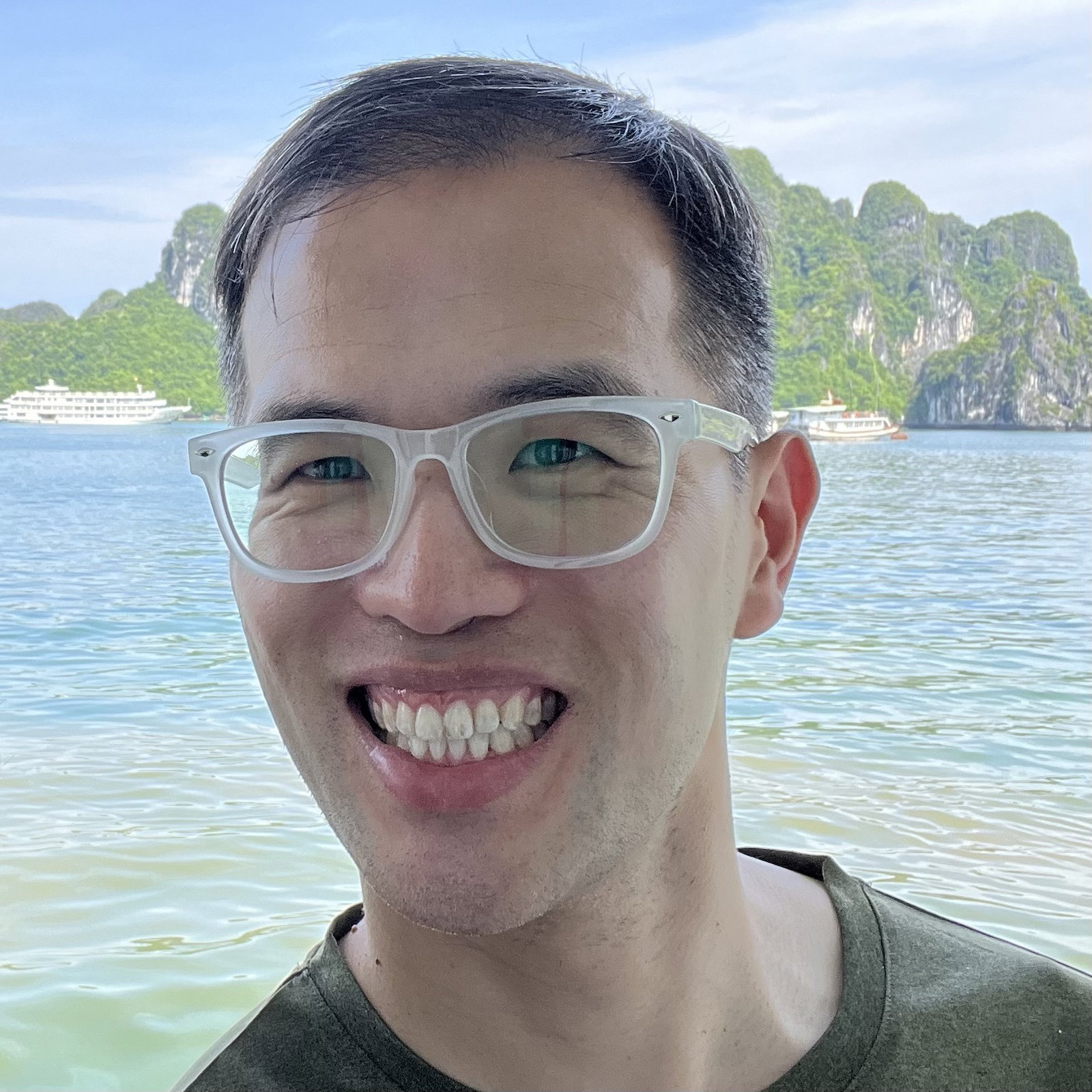 Ching  Yeo 