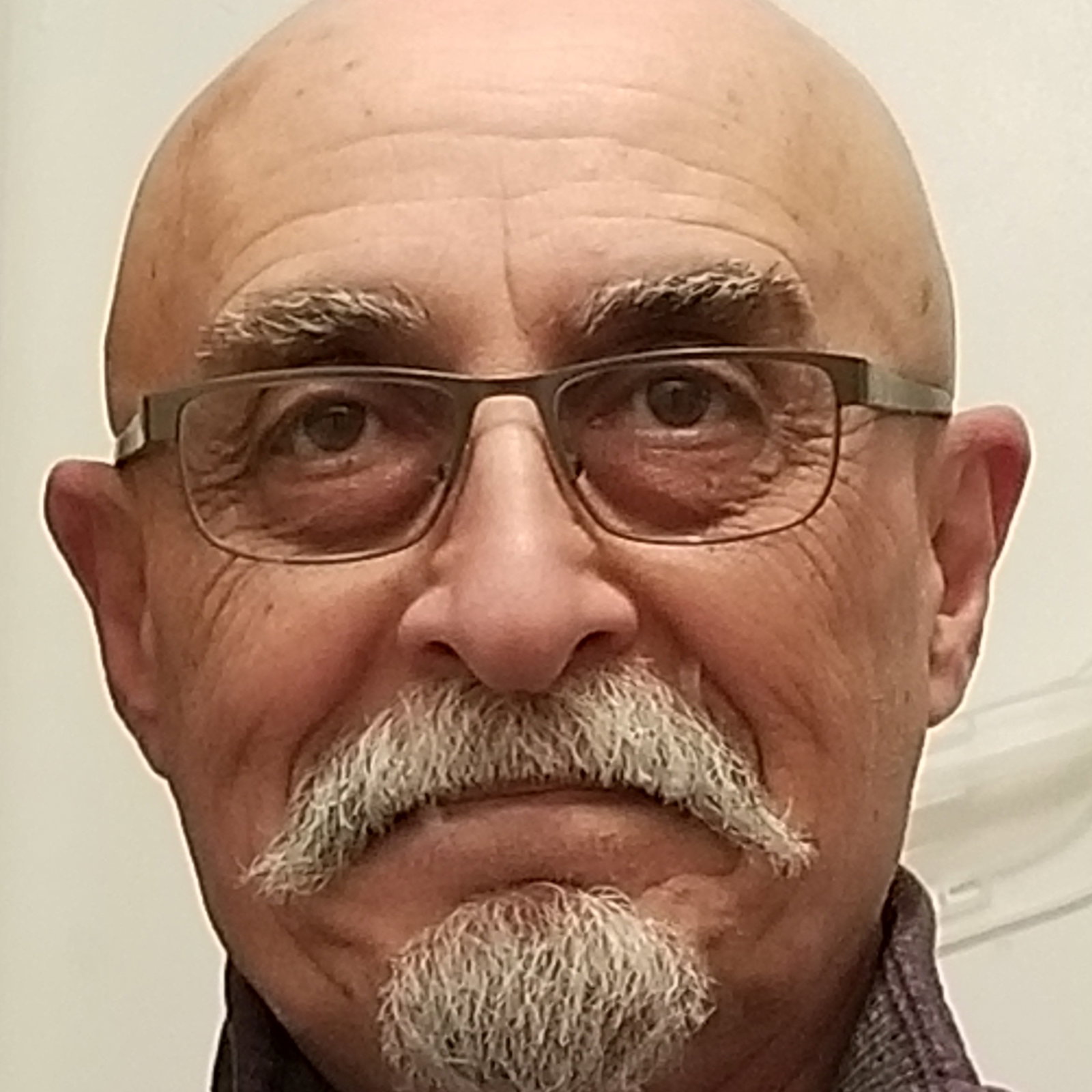 Andrew  Tagavi 