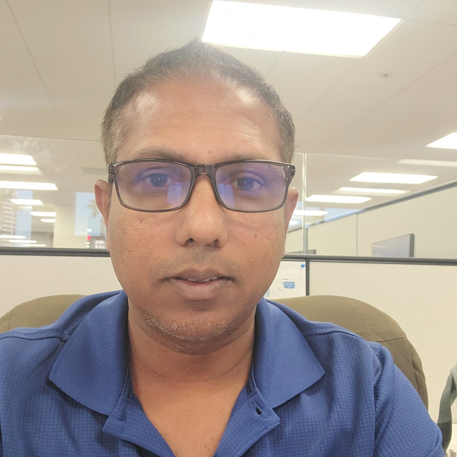 Hiranya  Walahanduwa 