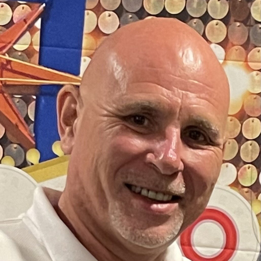 Robbie  Wright 