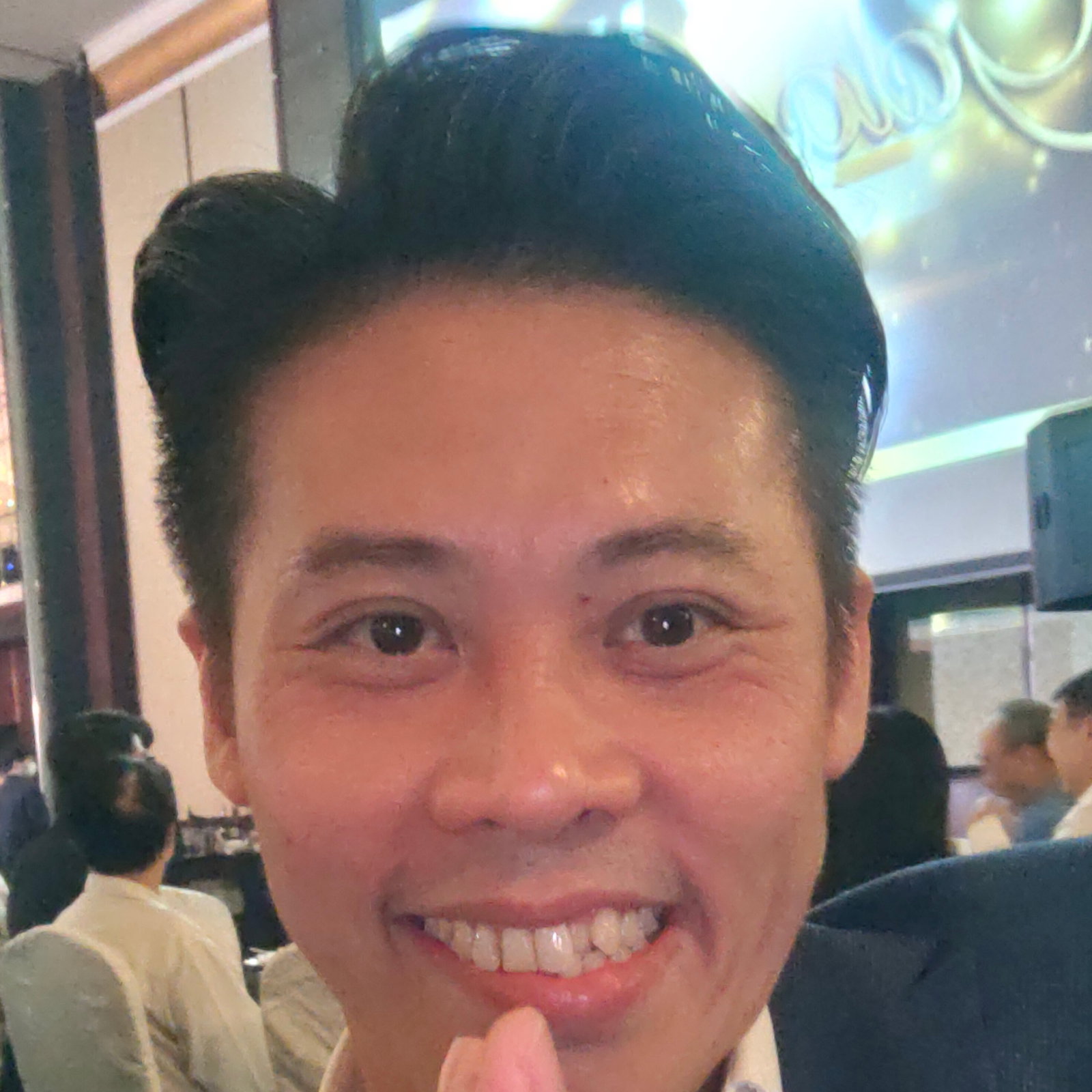 Jonathan  Lo 