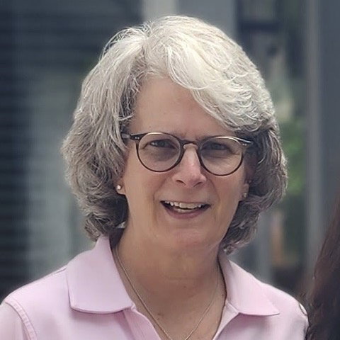 Theresa  Reynolds 