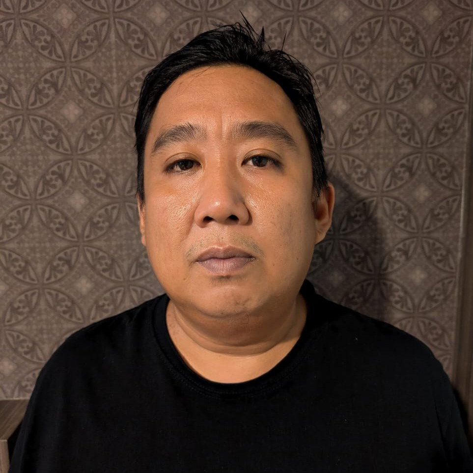 Aziz  Nawarwi 