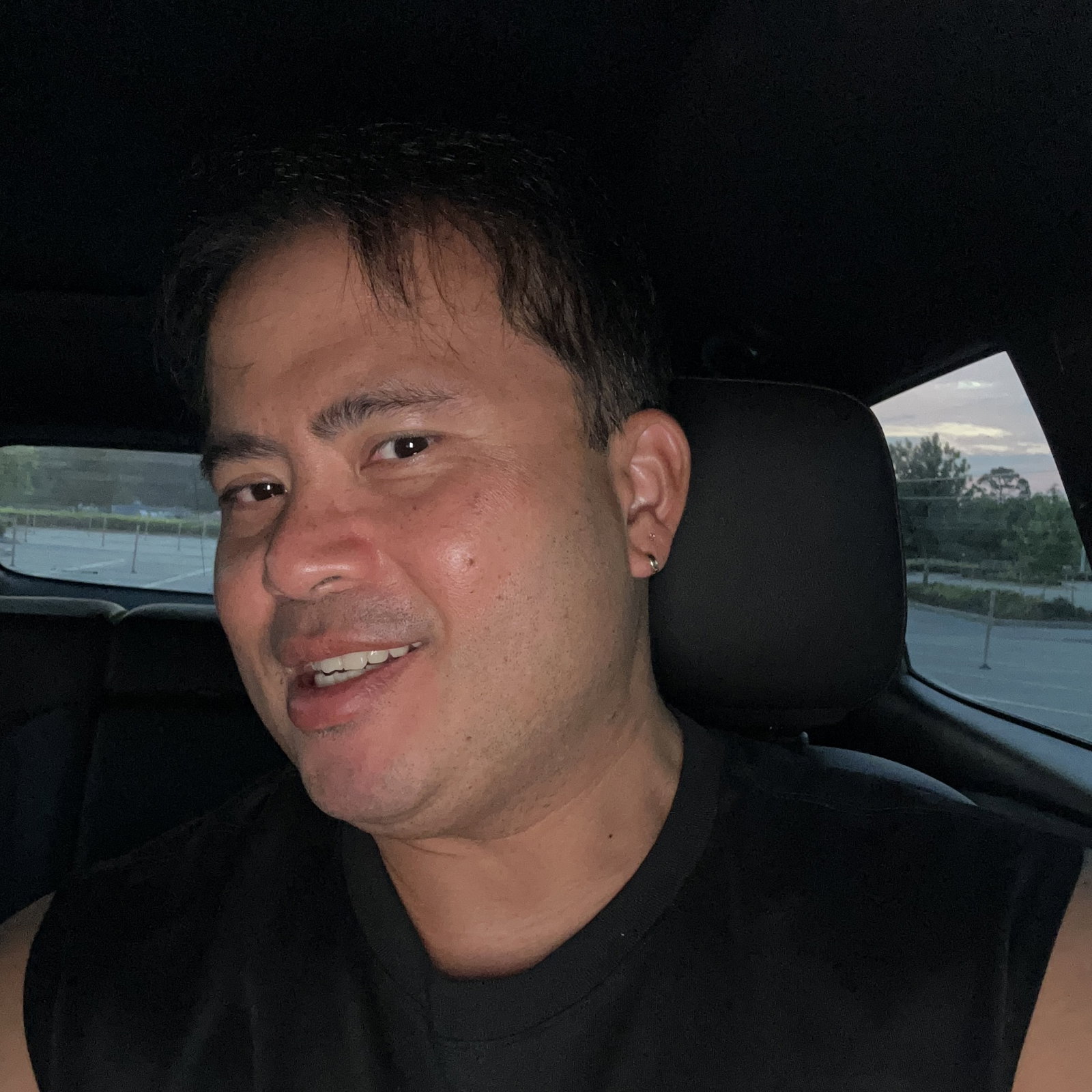 Ronnie  Gozon 