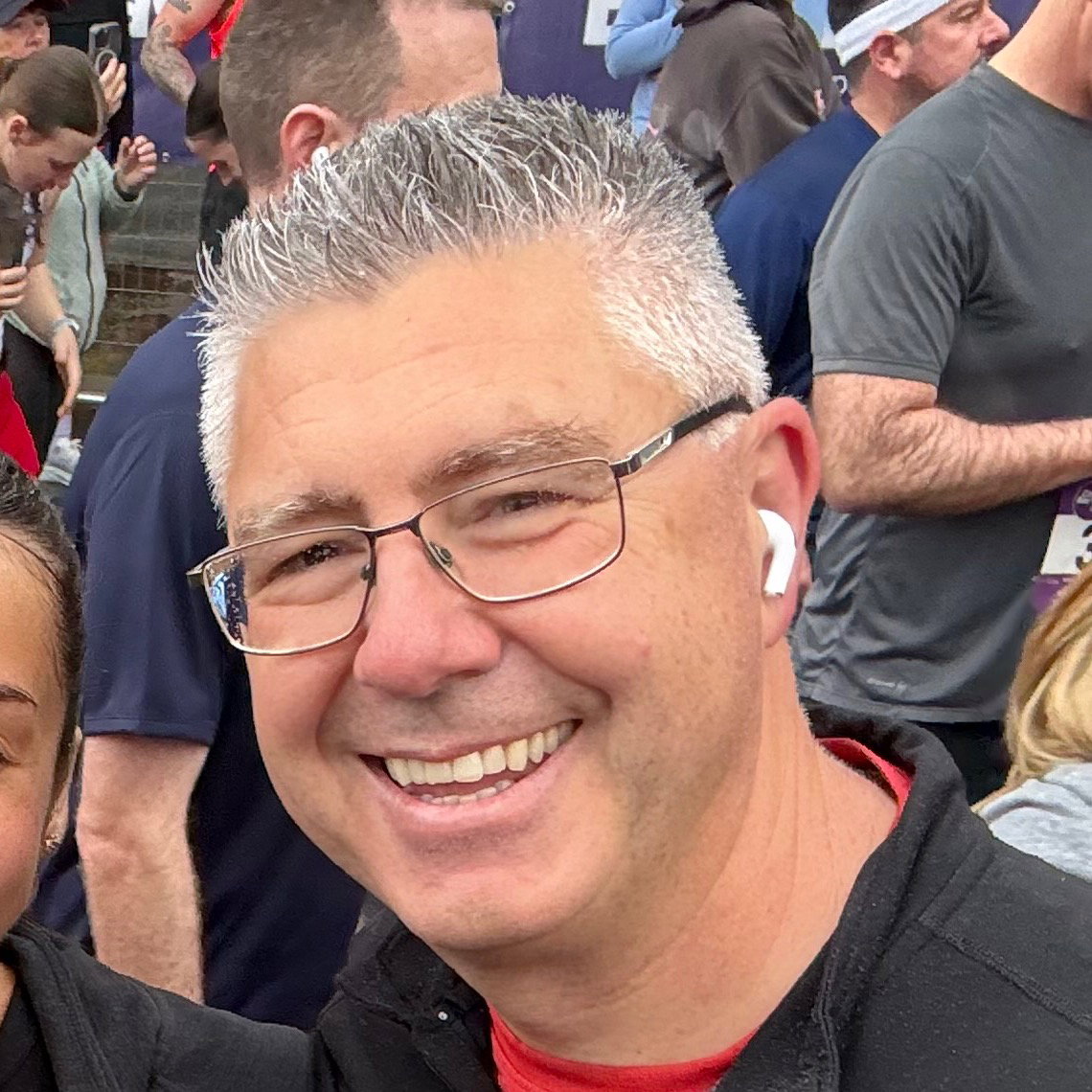 Darren  Stephens
