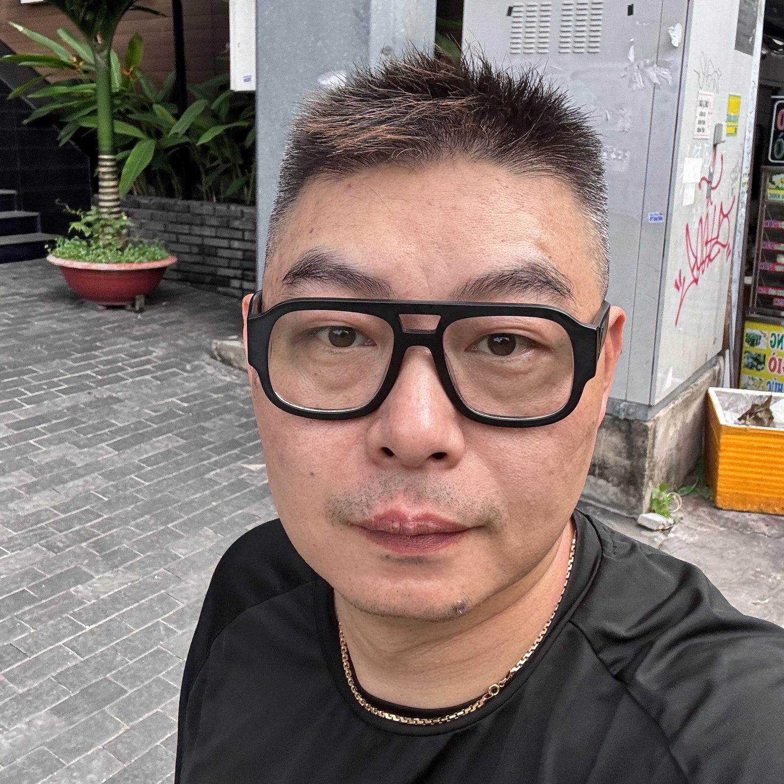 Edison  Shang