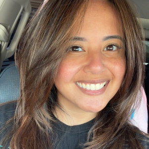 Dulce Lee Madlangbayan