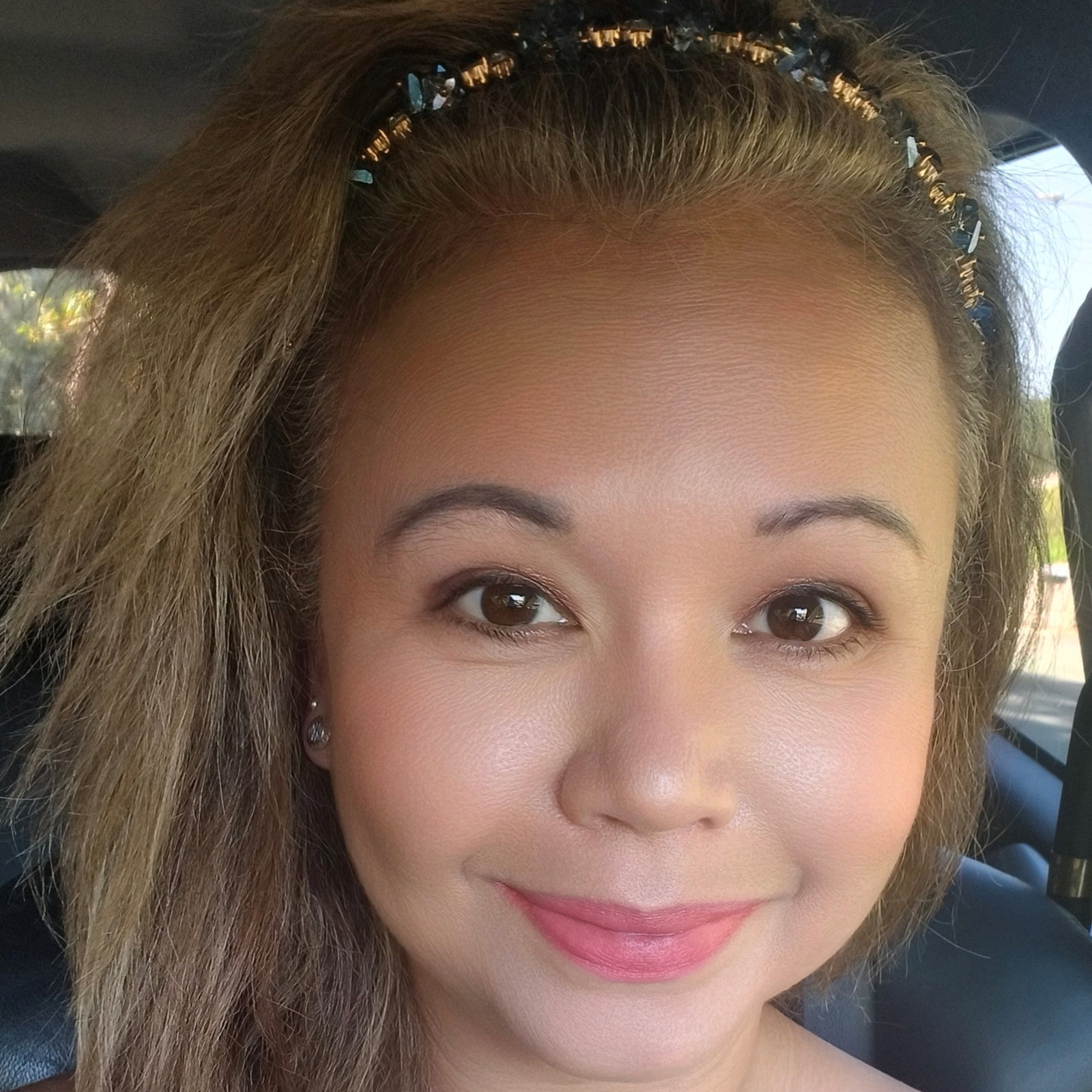OLIVIA  KYI PHYU 