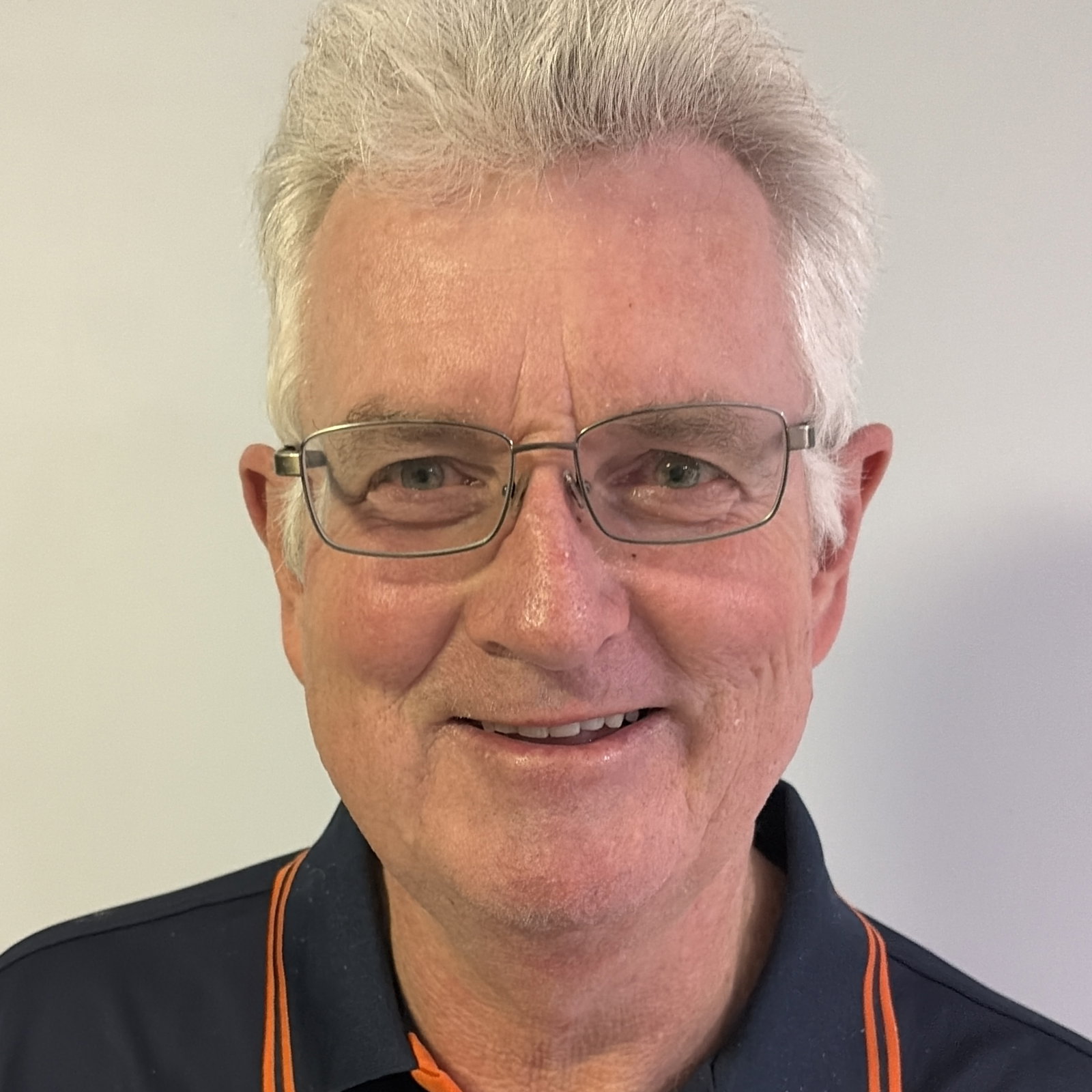 Greg  Lloyd 