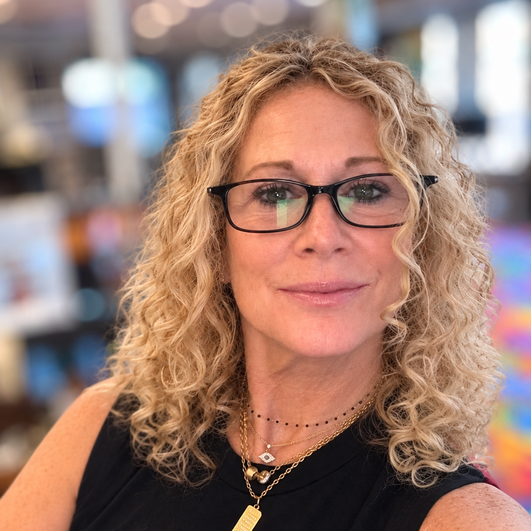 Deb  Salomon